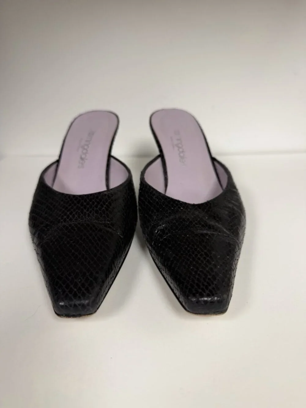 Bloomingdale's Vtg Y2K Kitten Heel Mules Black Leather Pointed Toe Whimsy Goth - Picture 5 of 11